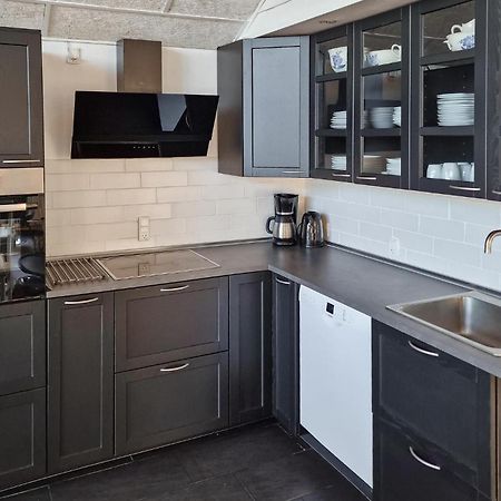 Beautiful Home In Borkop With Kitchen Luaran gambar