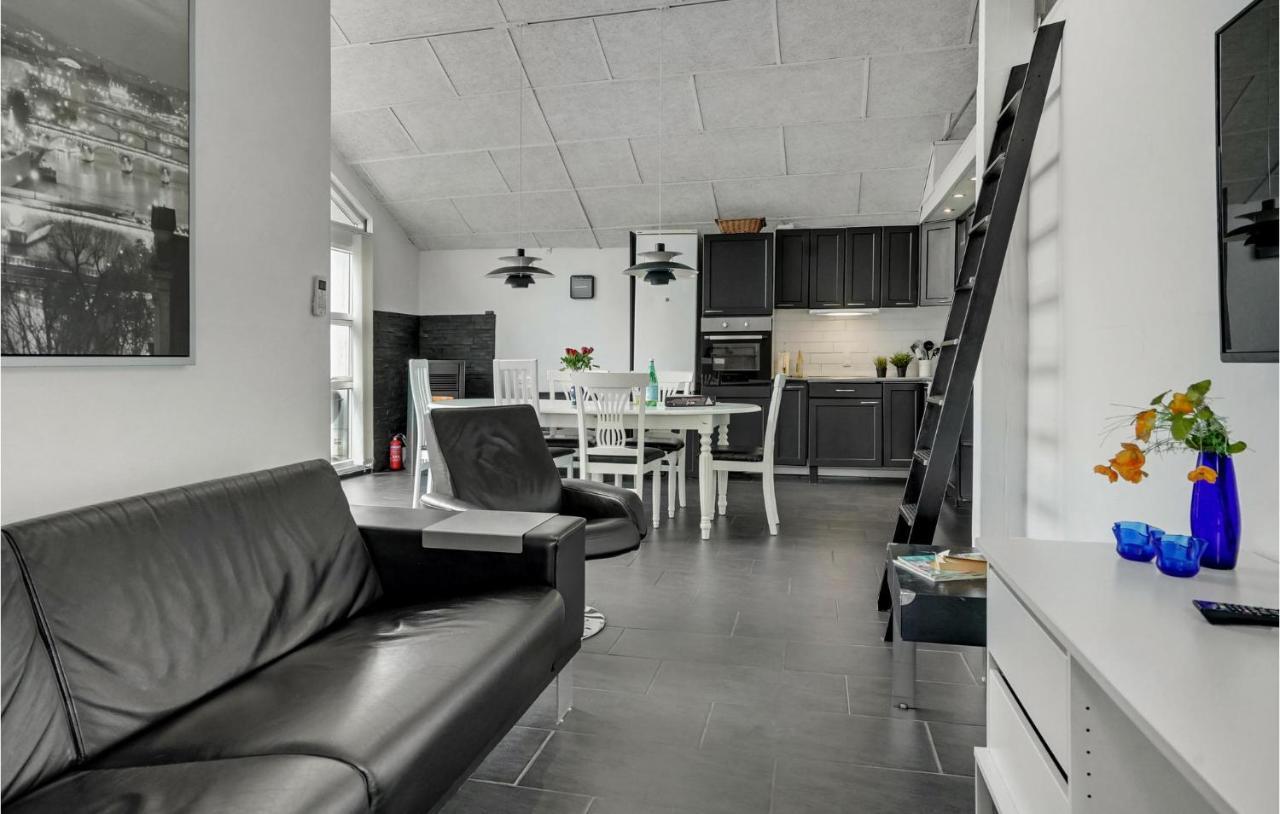 Beautiful Home In Borkop With Kitchen Luaran gambar