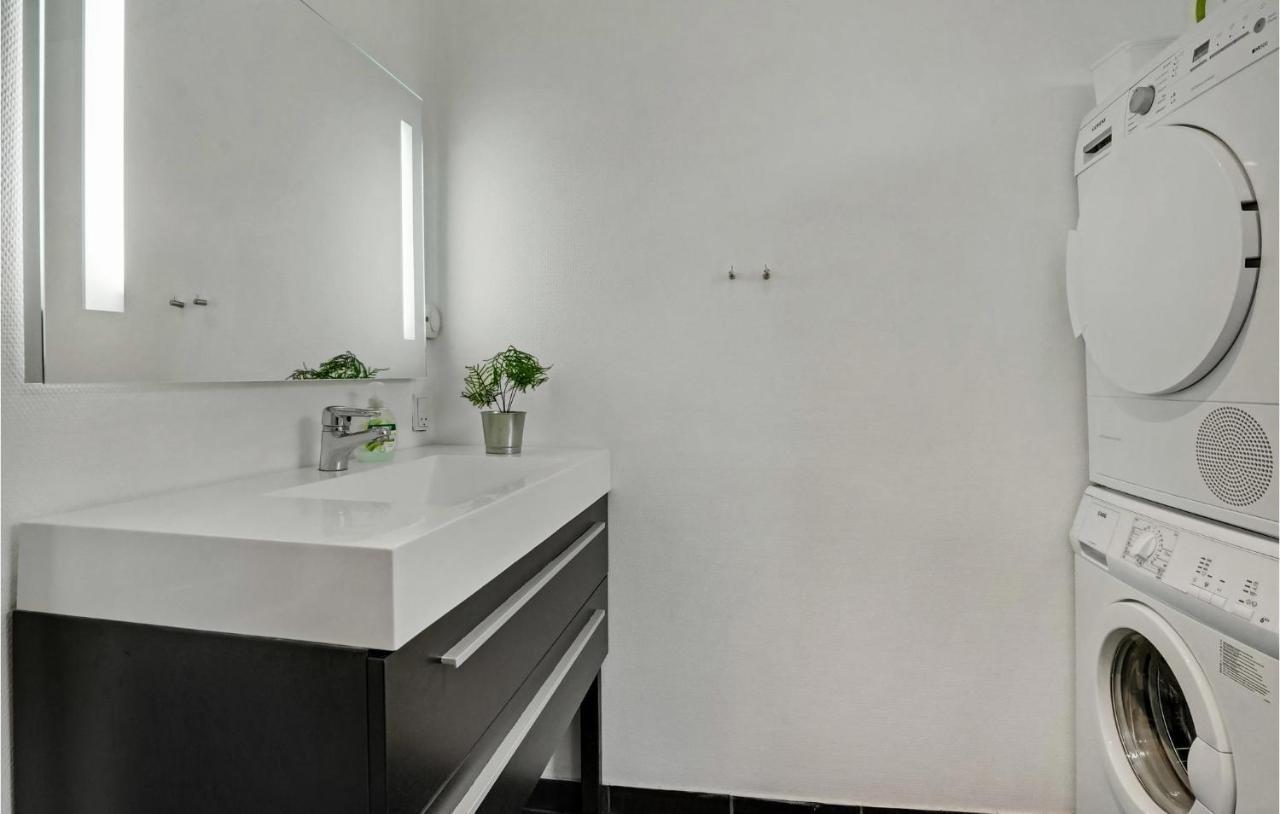 Beautiful Home In Borkop With Kitchen Luaran gambar